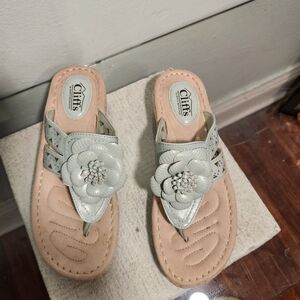 White Mountain Sandals with Silver Bow and Nude Footbed